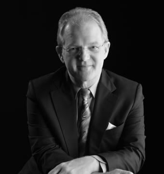 Headshot picture of Nick Roelofs, Board Director of Scale Biosciences"